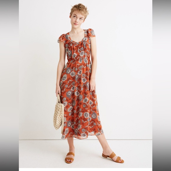 Madewell Dresses & Skirts - Madewell - Sheer-Sleeve Button-Front Midi Dress in Gathered Blooms